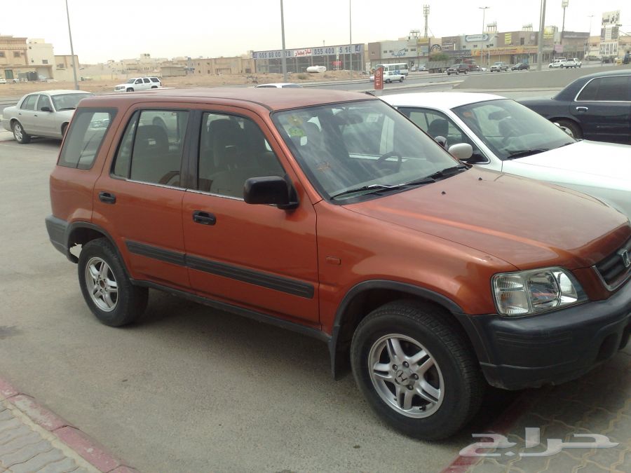 للبيع جيب هوندا CRV 1998 نظيفة جدا لونها برون