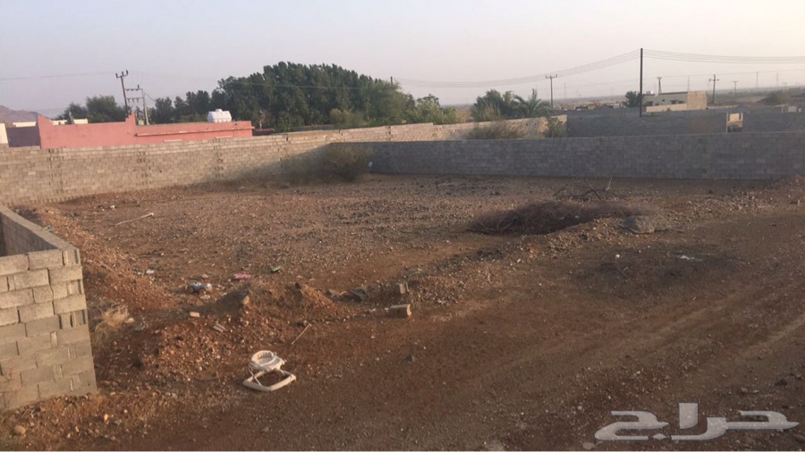 أرض بمدينة الدرب للبيع