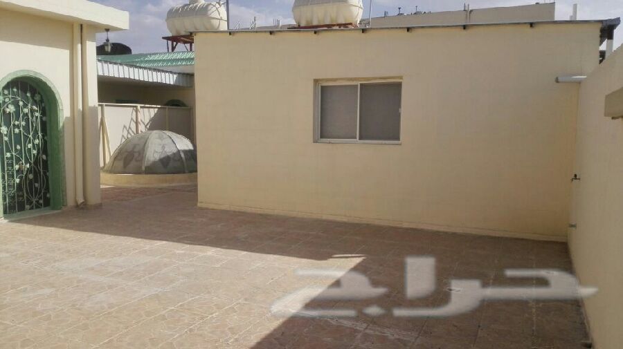 لا تفوتك شقة بالسطح للايجار