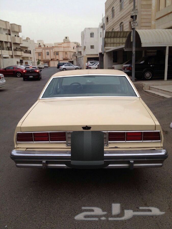 سيارات كلاسيكية تخزين لعشاقها