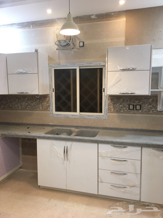 دولاب مطبخ جديد واجهزه جديده